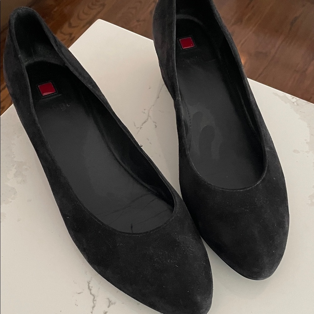Elegant Black Suede Women's Flats
